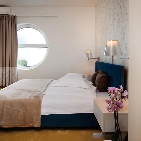 Boban Luxury Bed & Breakfast 4*