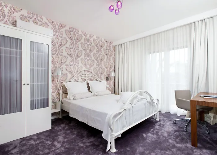 Boban Luxury 4* ספליט