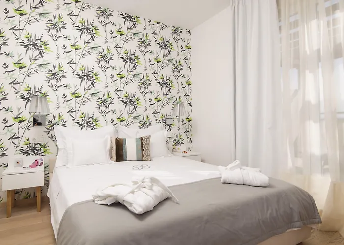 Boban Luxury לינה וארוחת בוקר 4*