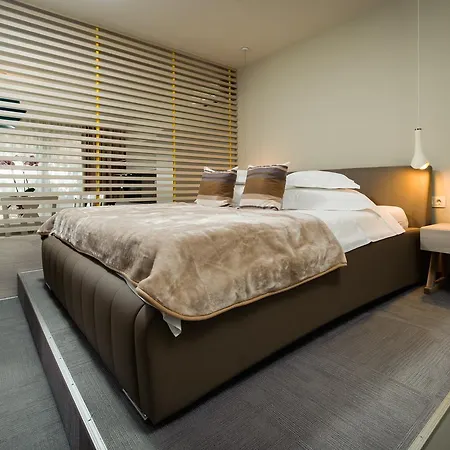 Boban Luxury 4*