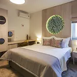 博班豪华套房酒店 4*